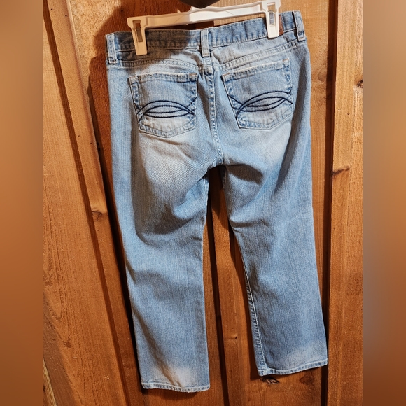 Abercrombie and Fitch Vintage 92 Light wash jeans wide leg - Picture 2 of 11